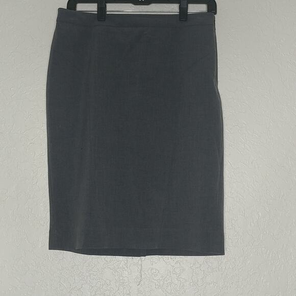 The Limited Collection Skirt Gray Size 6 - Picture 1 of 7